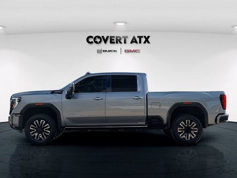 Used 2024 GMC Sierra 2500 Denali Ultimate w/ Max Trailering Package AWD/4WD image 4