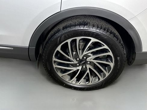 Used 2019 Lincoln Nautilus Reserve image 36