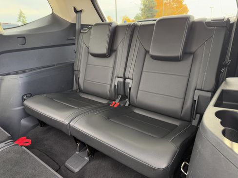 Used 2023 Volkswagen Atlas SEL image 33