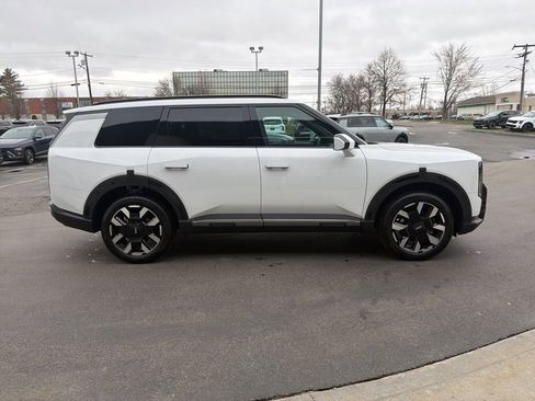 New 2027 Kia Telluride S image 5