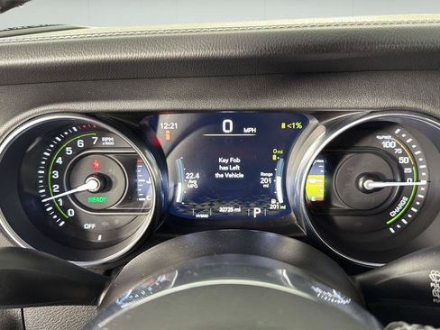 Used 2022 Jeep Wrangler Unlimited Sahara w/ Cold Weather Group AWD/4WD image 42