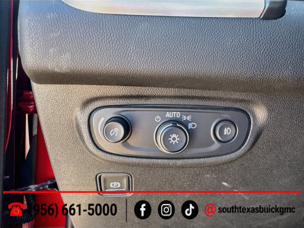 Used 2024 GMC Terrain SLT FWD image 20