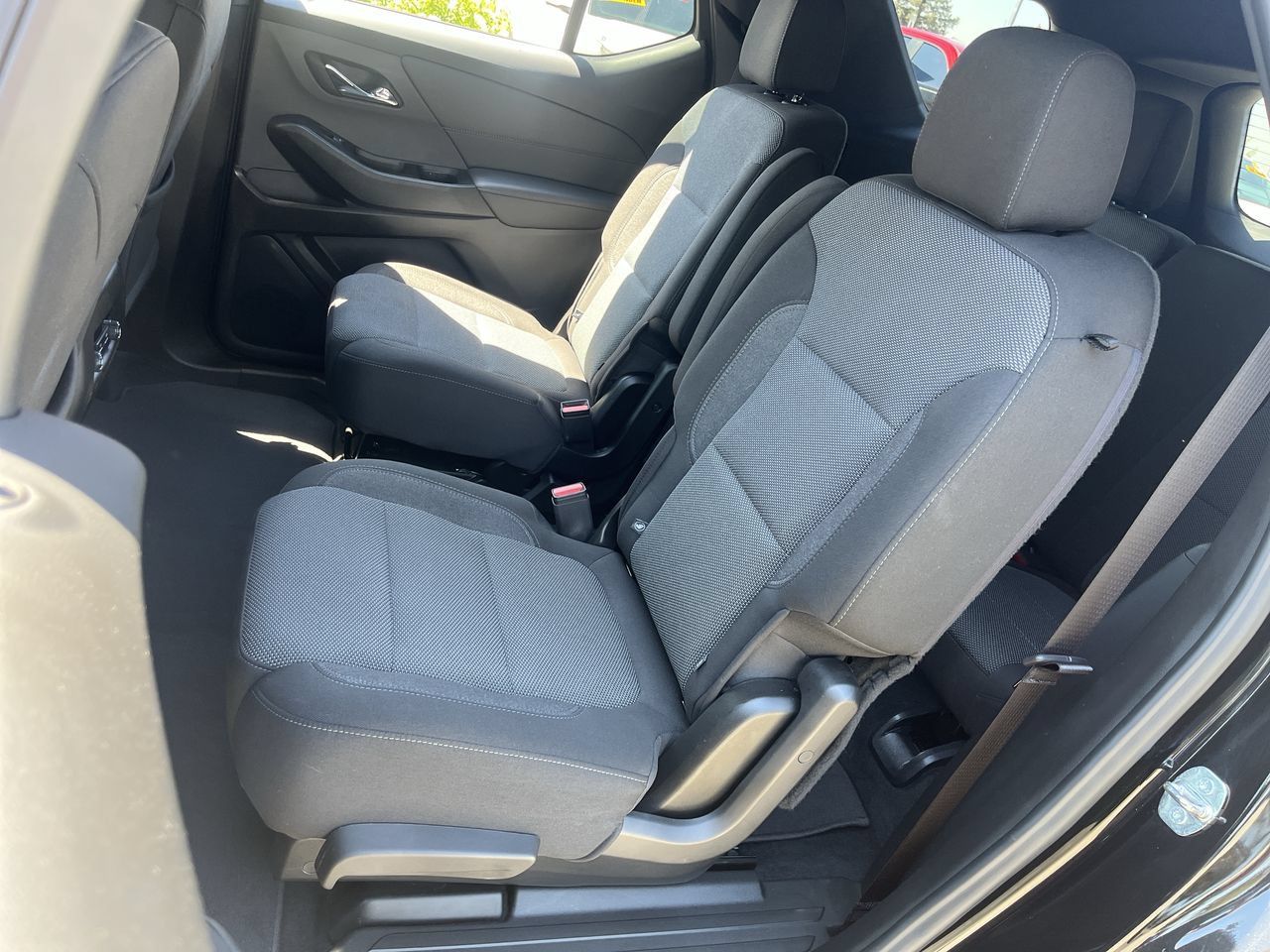 Used 2023 Chevrolet Traverse LT w/ LPO, Cargo Package AWD/4WD image 22