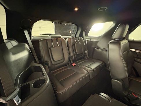 Used 2019 Ford Explorer Limited image 78