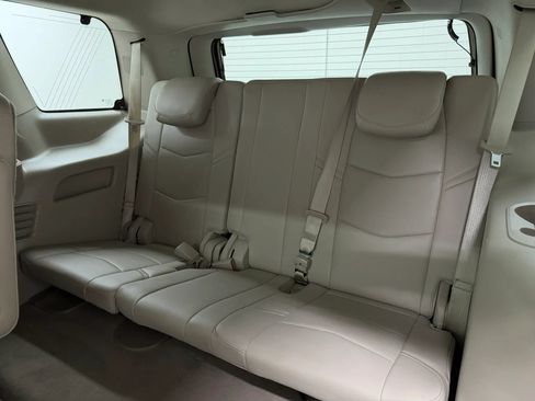 Used 2019 Cadillac Escalade Luxury RWD image 67