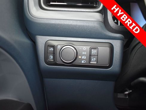 New 2025 Ford Maverick XL image 15