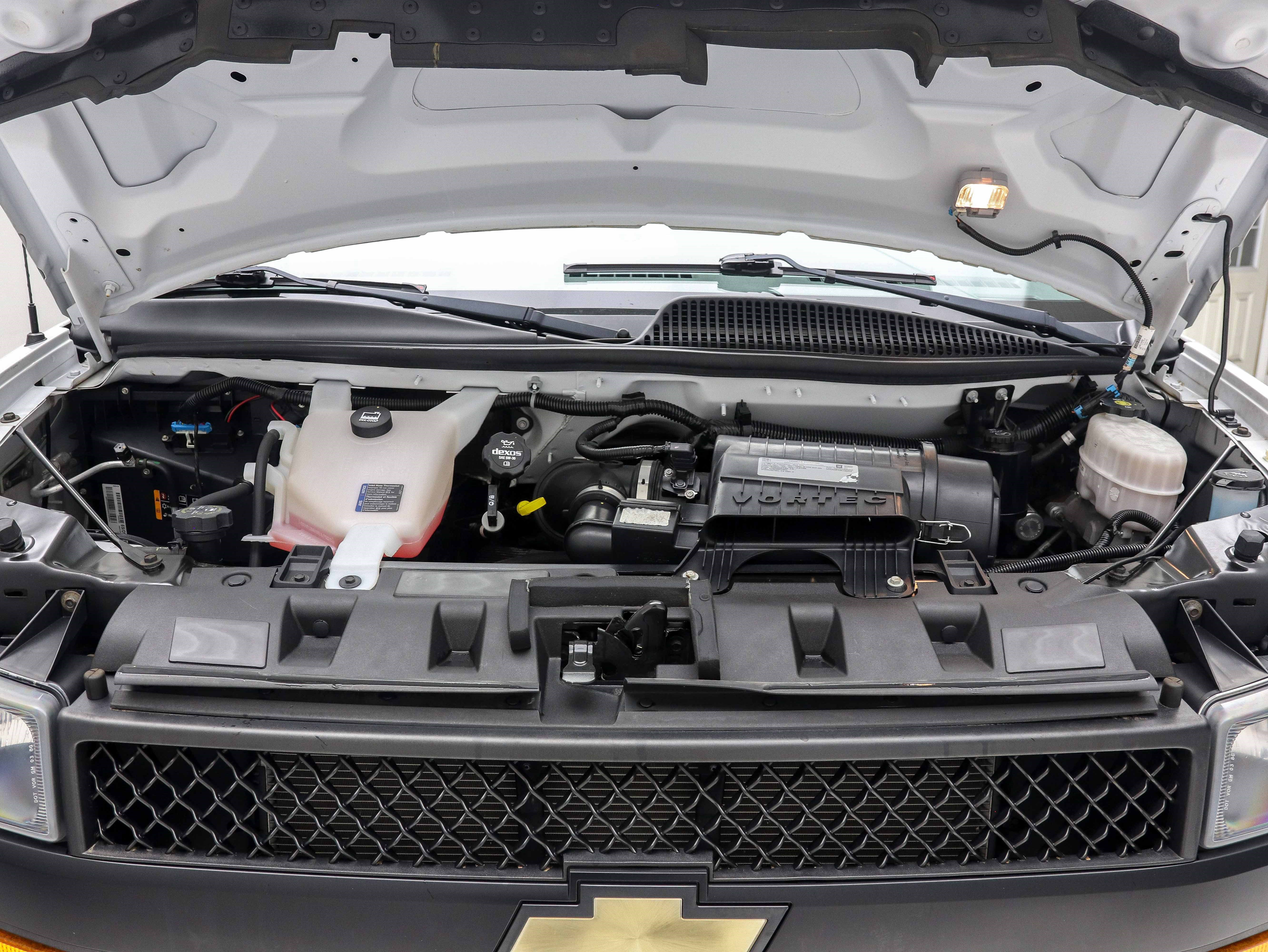 Used 2019 Chevrolet Express 3500 LS RWD image 25