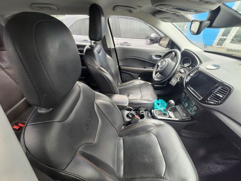 Used 2018 Jeep Compass Limited w/ Navigation Group FWD image 8