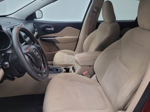 Used 2021 Jeep Cherokee Latitude FWD image 17