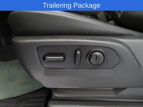 Used 2020 Chevrolet Silverado 1500 LT w/ Texas Edition AWD/4WD image 12