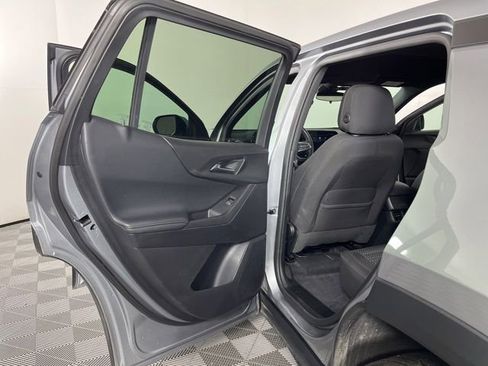 Used 2025 Chevrolet Equinox LT FWD image 39