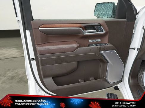 Used 2024 GMC Sierra 1500 Denali AWD/4WD image 13