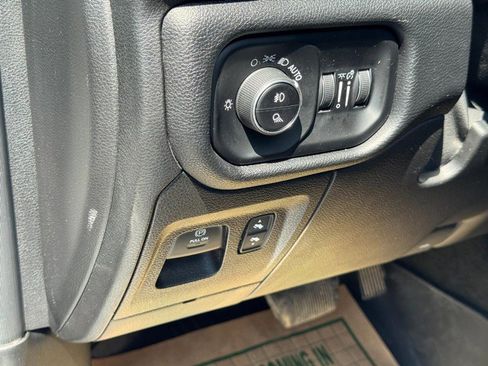 Used 2019 RAM 1500 Laramie image 16