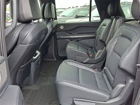 New 2025 Lincoln Navigator L Reserve w/ Jet Appearance Package image 7