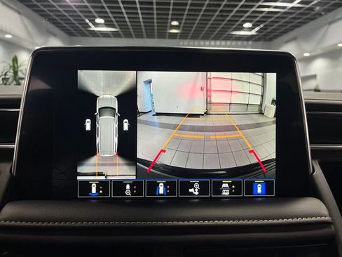 Certified 2023 GMC Yukon XL SLT w/ SLT Luxury Package image 21