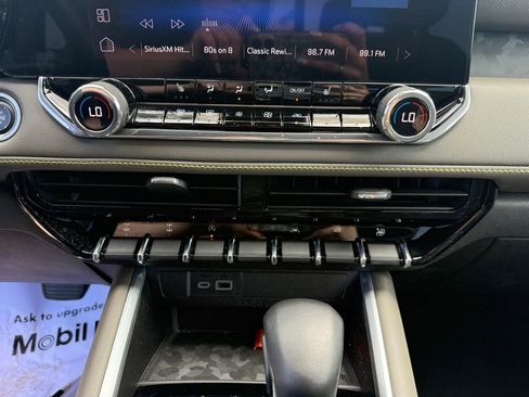 Used 2024 Chevrolet Colorado ZR2 w/ Safety Package AWD/4WD image 34