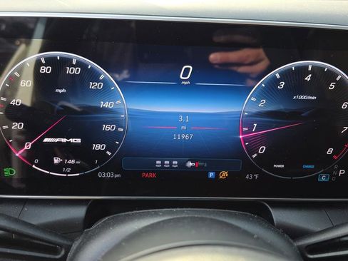 Used 2025 Mercedes-Benz GLC 43 AMG 4MATIC image 27