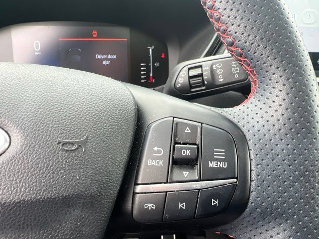 Used 2024 Ford Escape ST-Line w/ Tech Pack #1 AWD/4WD image 21