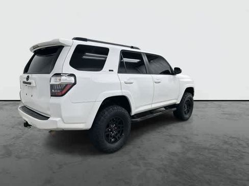 Used 2020 Toyota 4Runner SR5 RWD image 4