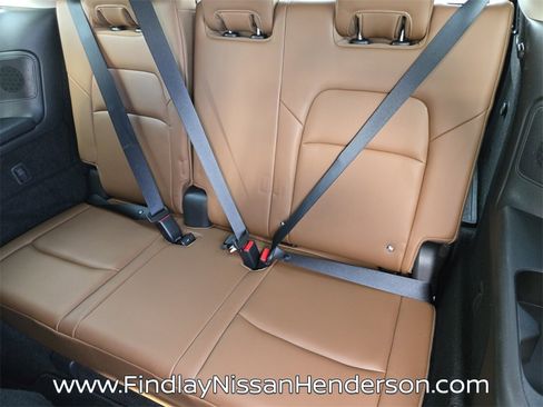Used 2023 Nissan Pathfinder Platinum w/ Cargo Package image 14