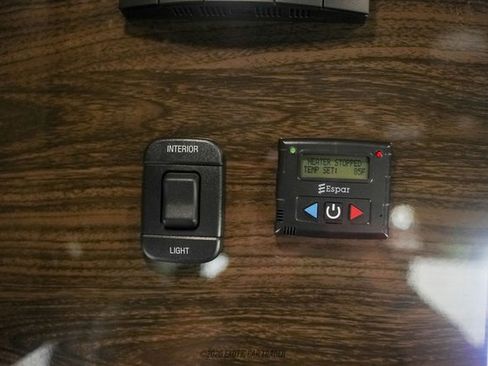 Used 2017 Mercedes-Benz Sprinter 3500 image 78