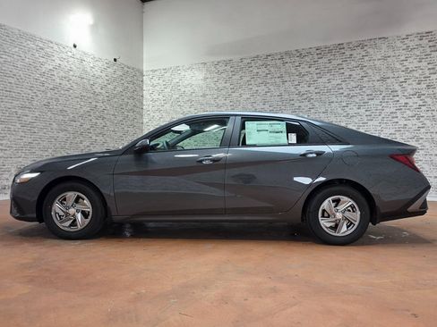 New 2026 Hyundai Elantra SE image 4