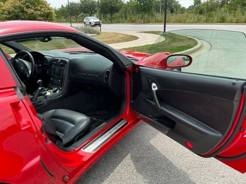 Used 2008 Chevrolet Corvette Z06 w/ Preferred Equipment Group RWD image 17