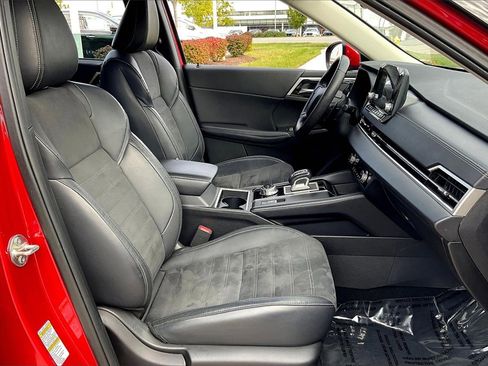 Used 2023 Mitsubishi Outlander SE image 26