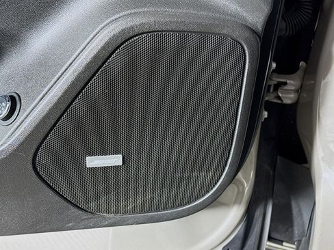 Used 2022 Chevrolet Blazer Premier w/ Enhanced Convenience Package FWD image 21
