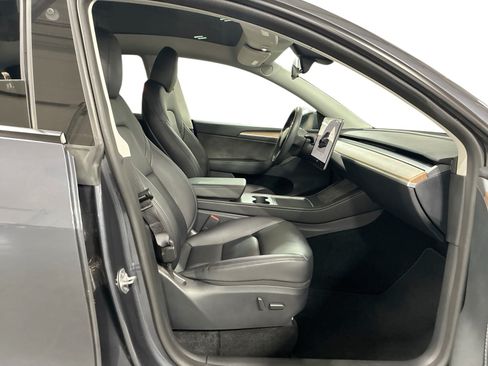 Certified 2023 Tesla Model Y Long Range AWD/4WD image 13