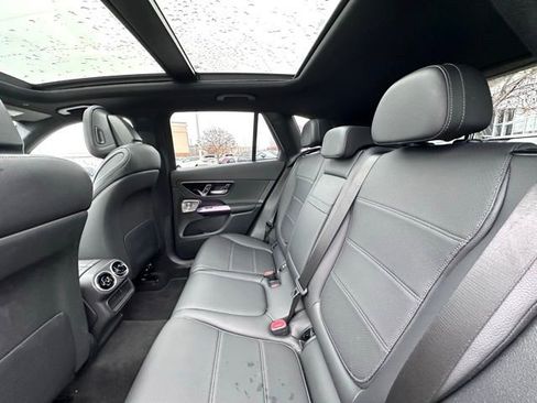 Certified 2025 Mercedes-Benz GLC 300 4MATIC image 23