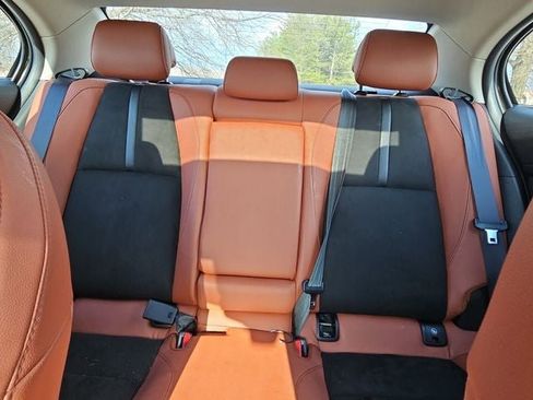 Used 2024 MAZDA MAZDA3 s image 22