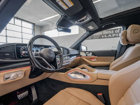 New 2026 Mercedes-Benz GLS 580 4MATIC image 6