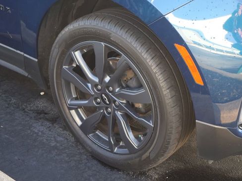 Used 2022 Chevrolet Equinox RS w/ RS Leather Package image 7