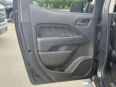 Used 2021 GMC Canyon Denali RWD image 32