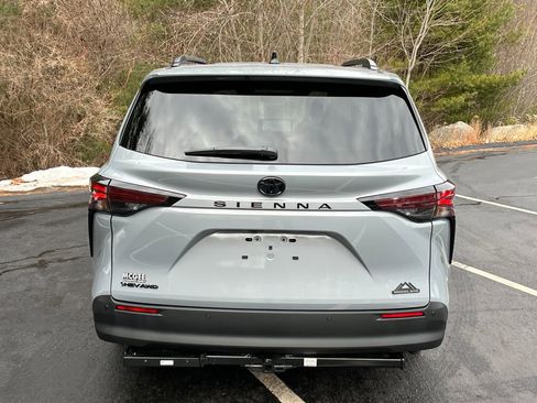 New 2026 Toyota Sienna XLE Woodland Edition image 4