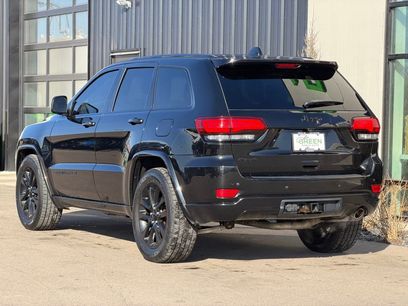 Used 2017 Jeep Grand Cherokee Altitude