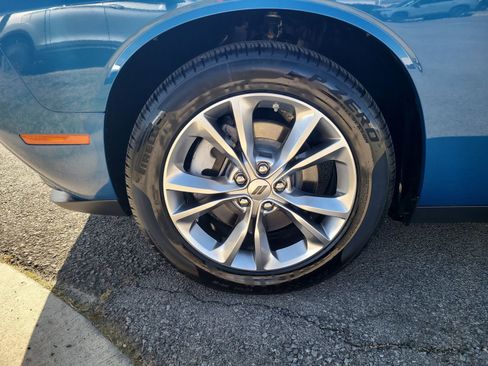 Used 2023 Dodge Challenger SXT AWD/4WD image 9