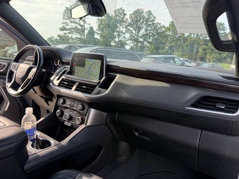 Used 2021 Chevrolet Suburban LS AWD/4WD image 33