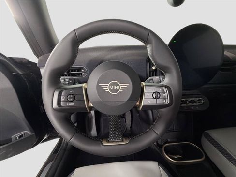 New 2026 MINI Cooper 2-Door Hardtop FWD image 10