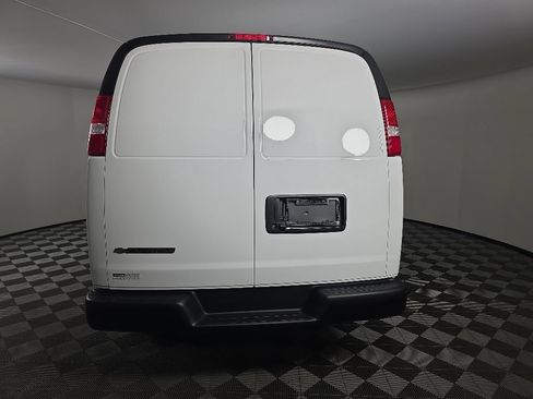 New 2026 Chevrolet Express 2500 w/ Driver Convenience Package RWD image 4