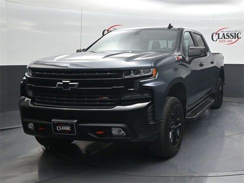 Used 2020 Chevrolet Silverado 1500 LT Trail Boss image 4