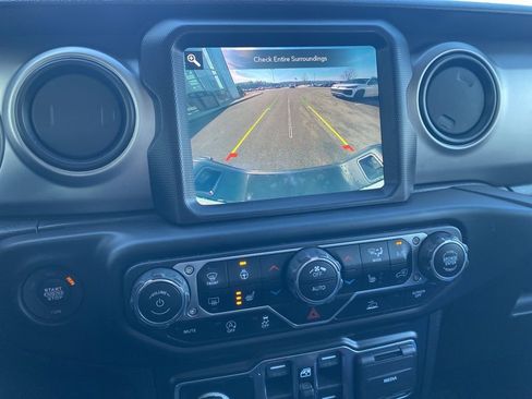 Used 2021 Jeep Gladiator Sport w/ Quick Order Package 24Q 80Th image 17