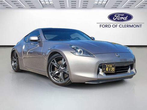 Used 2010 Nissan 370Z Touring w/ Sport Pkg image 1