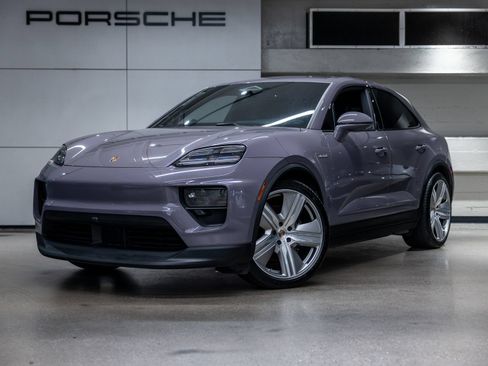 Certified 2025 Porsche Macan 4S Electric AWD/4WD image 1