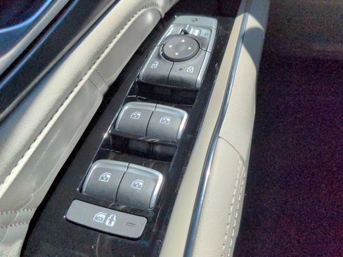 Certified 2023 Kia Sorento SX Prestige w/ Panoramic Sunroof Package AWD/4WD image 21