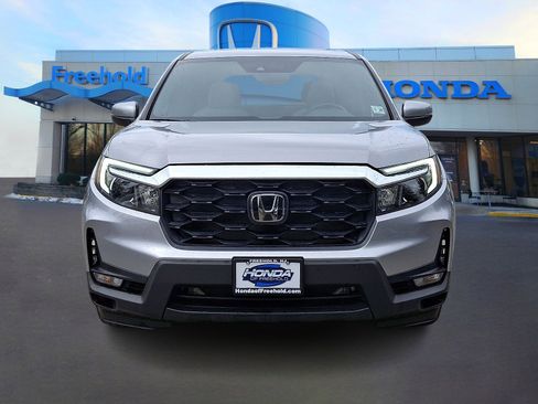 Used 2023 Honda Passport EX-L image 2