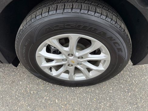 Used 2021 Chevrolet Equinox LS w/ LS Convenience Package image 6