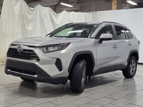 Certified 2022 Toyota RAV4 LE image 9