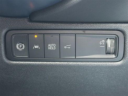 New 2026 Chevrolet Equinox EV LT image 30